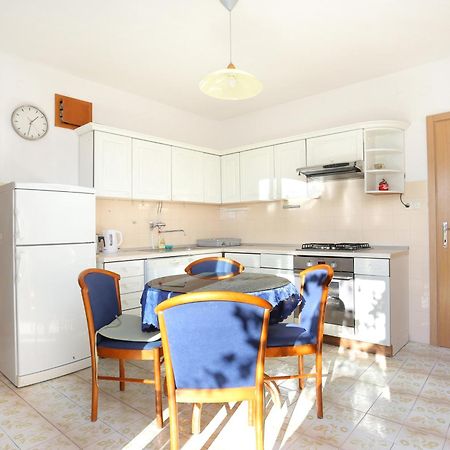 Apartments With A Parking Space Brela, Makarska - 18495 Pokój zdjęcie