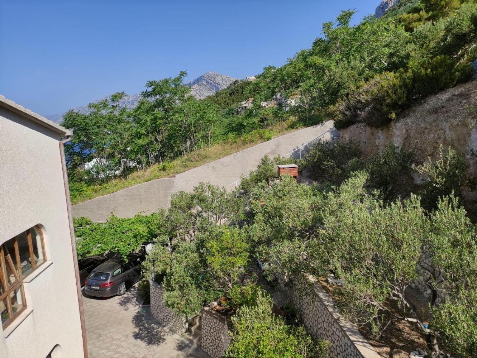 Apartments With A Parking Space Brela, Makarska - 18495 Zewnętrze zdjęcie